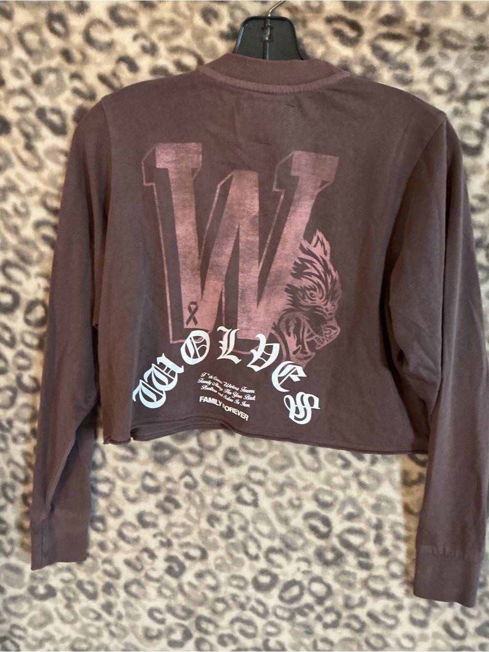 Darc Sport Fight Cancer Brown Cropped Long-Sleeve Tee with 'Wolves' Graphic